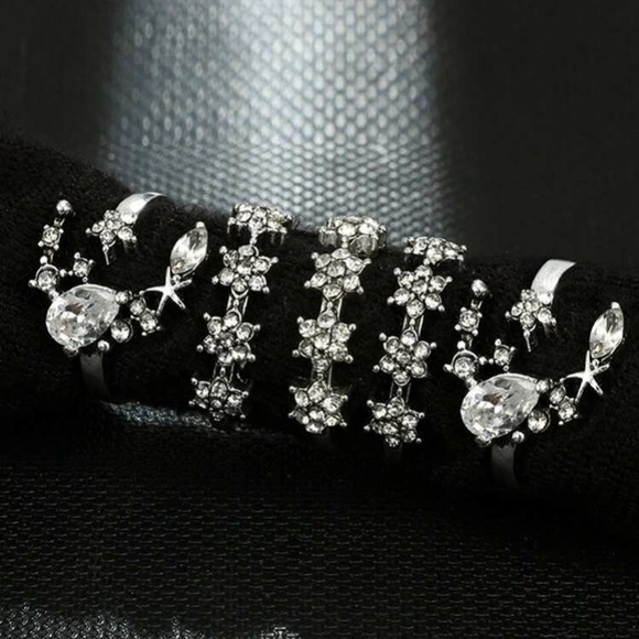 ☀️3/$30 Moon & Flower 5pc midi Ring Set - Picture 5 of 5